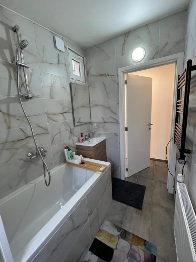 Design Europarlament Apartment With Private Terrace Брюссель Экстерьер фото